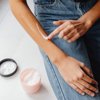 skin-cleanser-template-gallery-img-6 Golden Pothos Pole